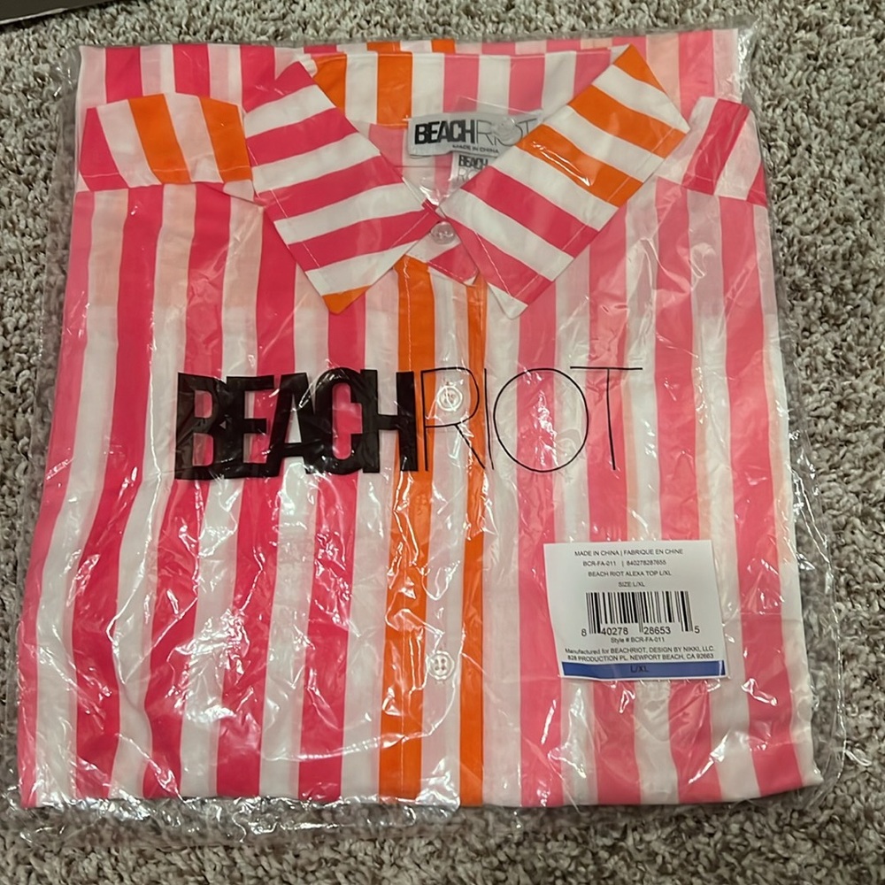 Beach Riot Alexa Button Down Top - Picture 4 of 4